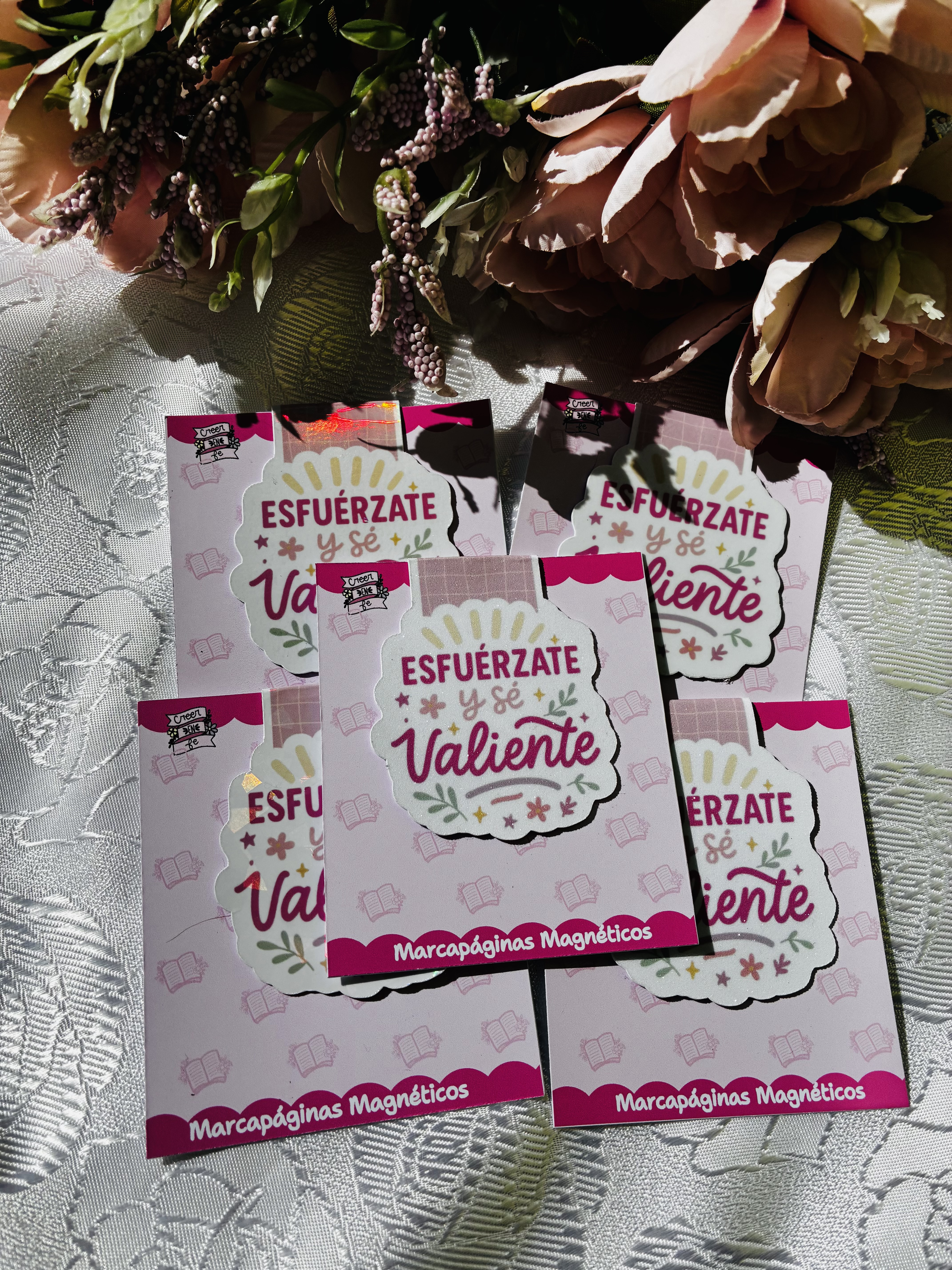 Esfuérzate y sé valiente en rosa